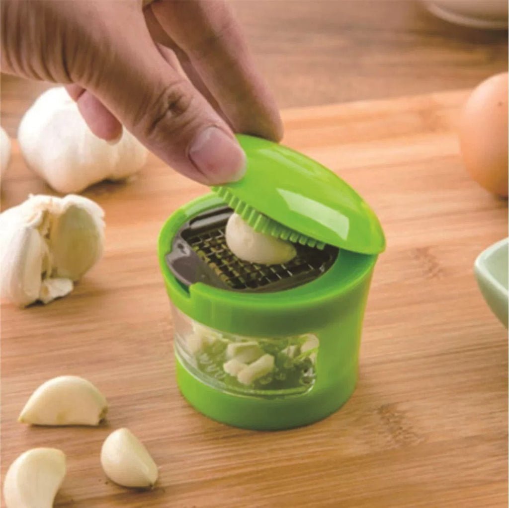 1pc Premium Stainless Steel Multifunctional Garlic Press, Manual Mincer, Slicer & Grater - Essential Kitchen Gadget For Home And Restaurant Use